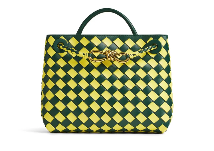 ANDIAMO編織皮革手提包，價格店洽。品牌提供