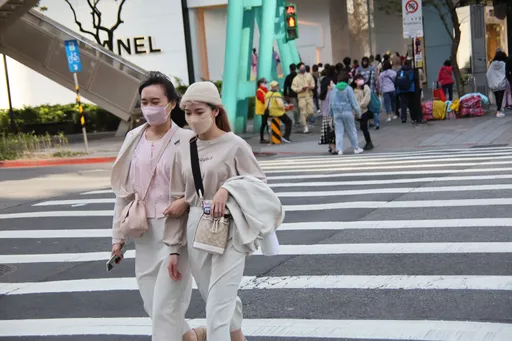 鋒面靠近！明降雨擴大至3地區　北部轉涼高溫僅21°C