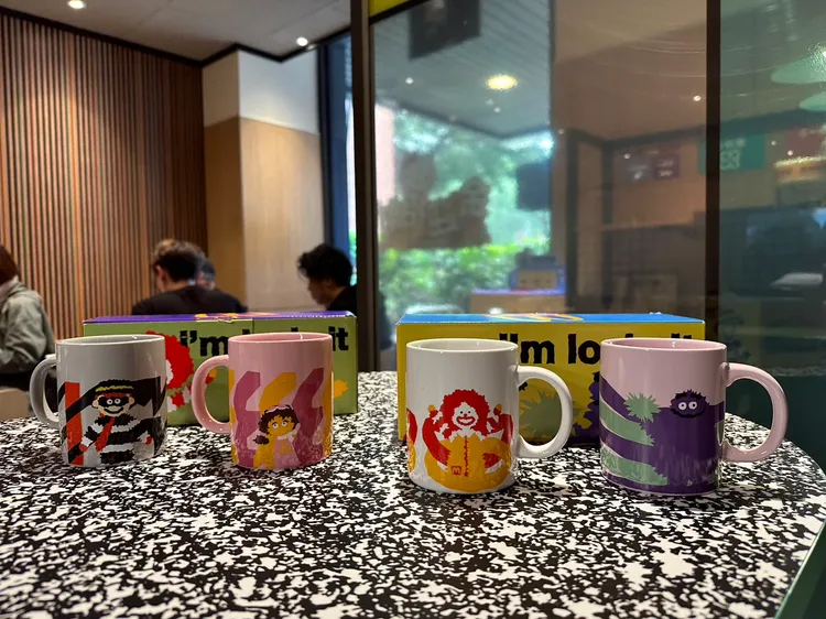 限量馬克對杯1/31上市。陳怡文攝