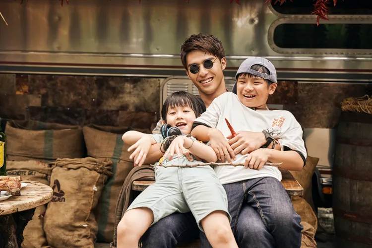 陳昊森與功夫小子吳宗修、釋小願有不少真情的互動。良人行提供