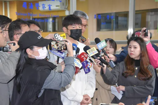 宥勝不認猥褻女同事！出庭曝心聲「沉默是想保護女生」　稱當事人沒提告