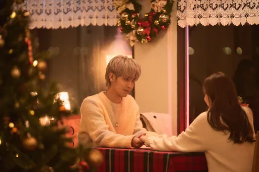 鼓鼓才認愛正妹女星大元 下一秒卻跟另個她在餐廳談情