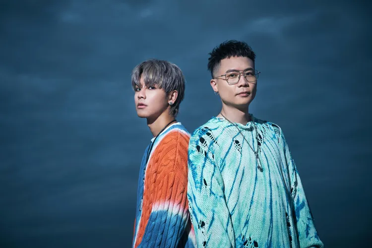 鼓鼓2023年底與與蕭秉治組成限定團體「GX」。相信音樂提供