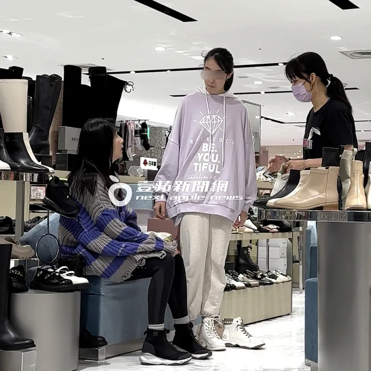 夏天（中）遺傳爸爸夏克立擁有深邃五官，身高急速抽高。特勤中心攝