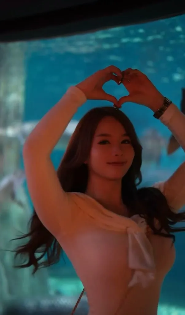 VALENT陽光女孩 IG擁有148萬粉絲
。IG@valent_1314 提供