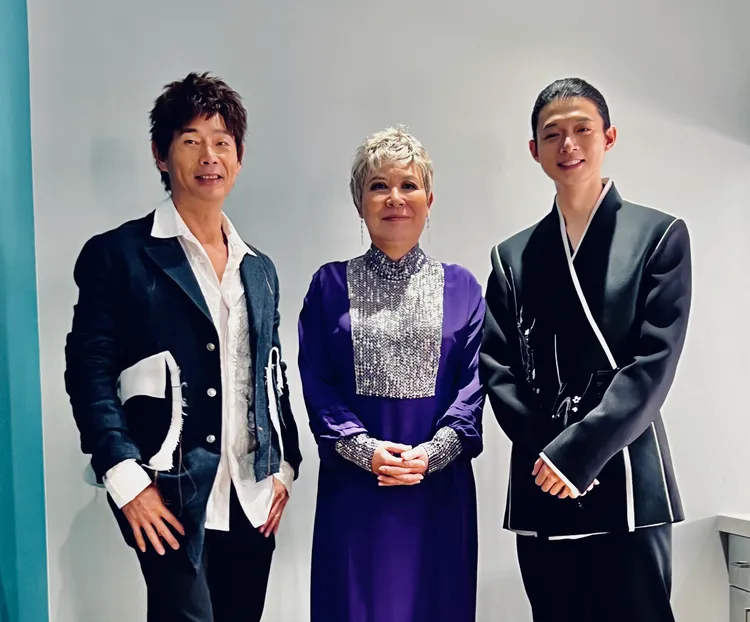 黃品源（左起）與黃小琥、霍尊合作愉快。翻攝微博