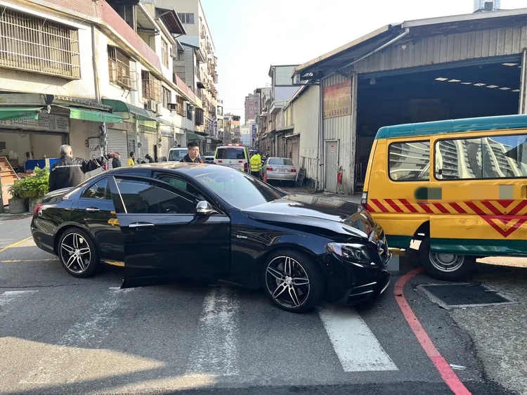 車禍現場。中壢警分局提供