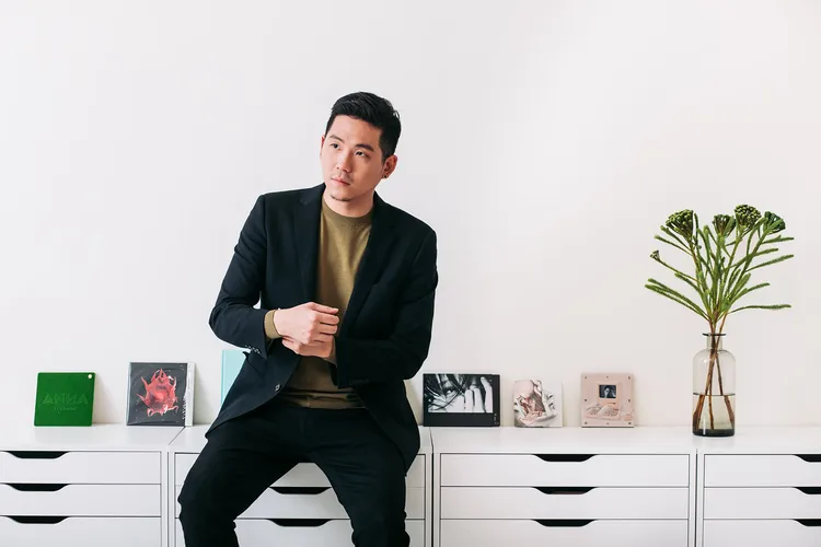 2024年禮坊與顏伯駿合作龍年春節禮盒。宏亞食品提供