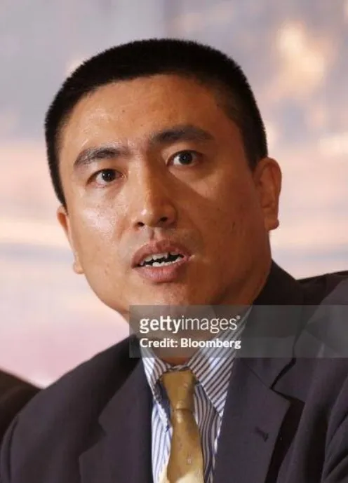 網民指劉亞東曾任「華信國際策略控股」CEO。翻攝自微博