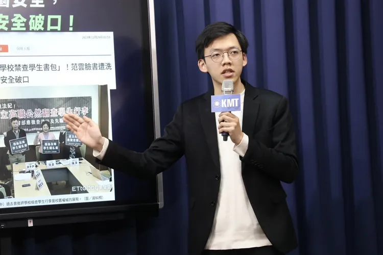 康晉瑜痛批國民黨沒有內耗本錢。翻攝康晉瑜臉書