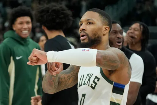 李拉德時間來了!終場前大號3分球絕殺 快看神奇影片