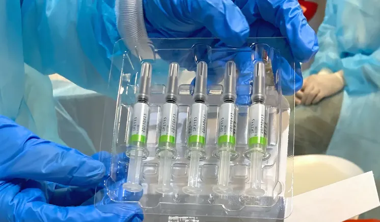 何美鄉認為，若人民懷疑政府圖利廠商，可借鏡歐盟模式訴諸法律正常管道調查。資料照片