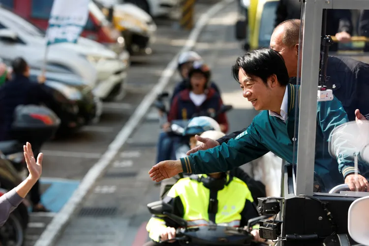 民進黨總統候選人賴清德今天拜票。路透社