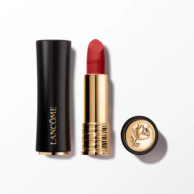 #158木紅棕，1350元。品牌提供