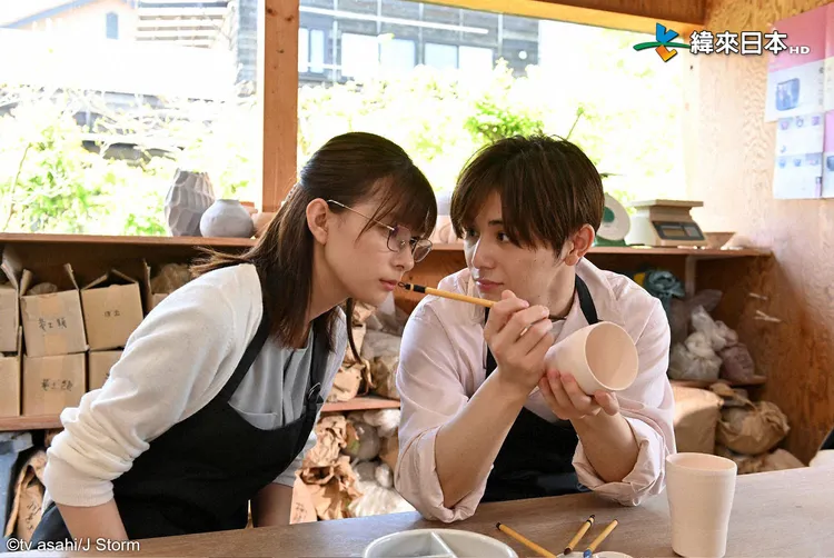 山田涼介（右）劇中與芳根京子有許多甜死人的對手戲。緯來日本台提供