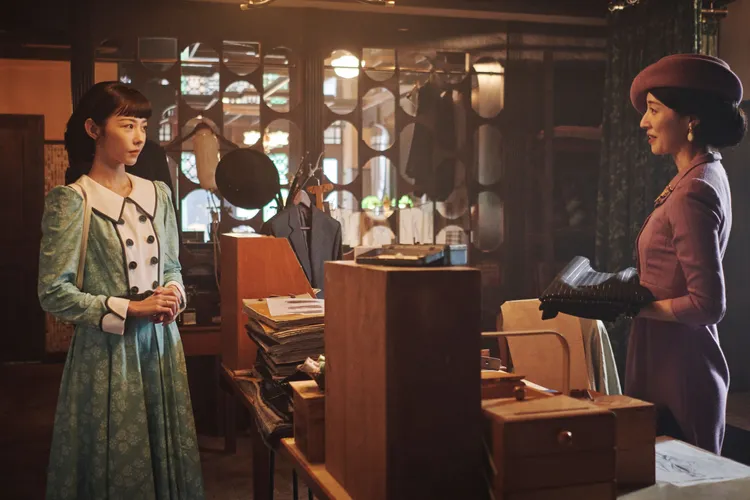 《商魂》邵雨薇（左）和田中千繪為了感情精采對峙。欣蘭企業提供