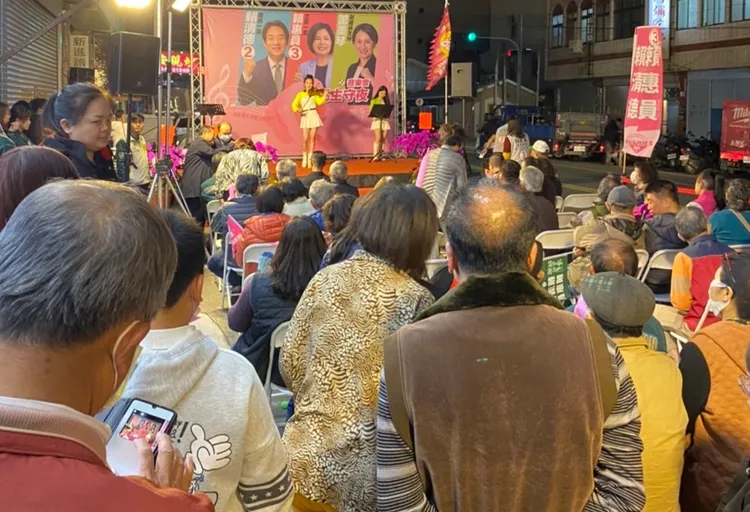 現場湧入600多人。賴惠員競總提供