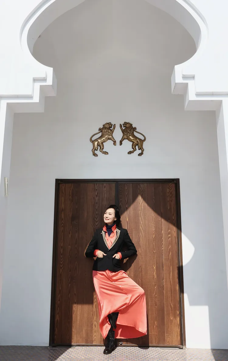 「薛智偉。坣娜猶台文化交流協會」是母體，三大主旨分別推廣文化、教育與人文身心和諧。彭欣偉攝