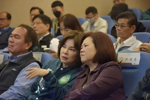 許銘春訪台南允全力協助產業人力需求 賴惠員加碼促水電不缺供