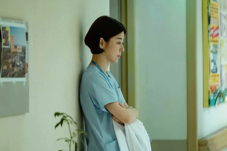 李維維飾演醫院督導長一職。東森提供