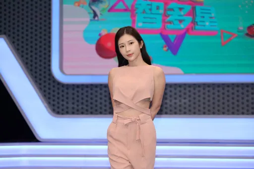 鄭家純批愛莉莎莎糟蹋選務人員 呼籲柯文哲教育好「信眾們」