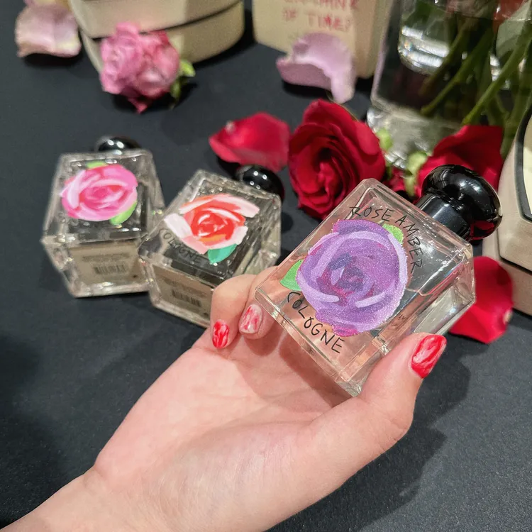 全新登場的琥珀玫瑰香水，50ml／4050元。張家玲攝