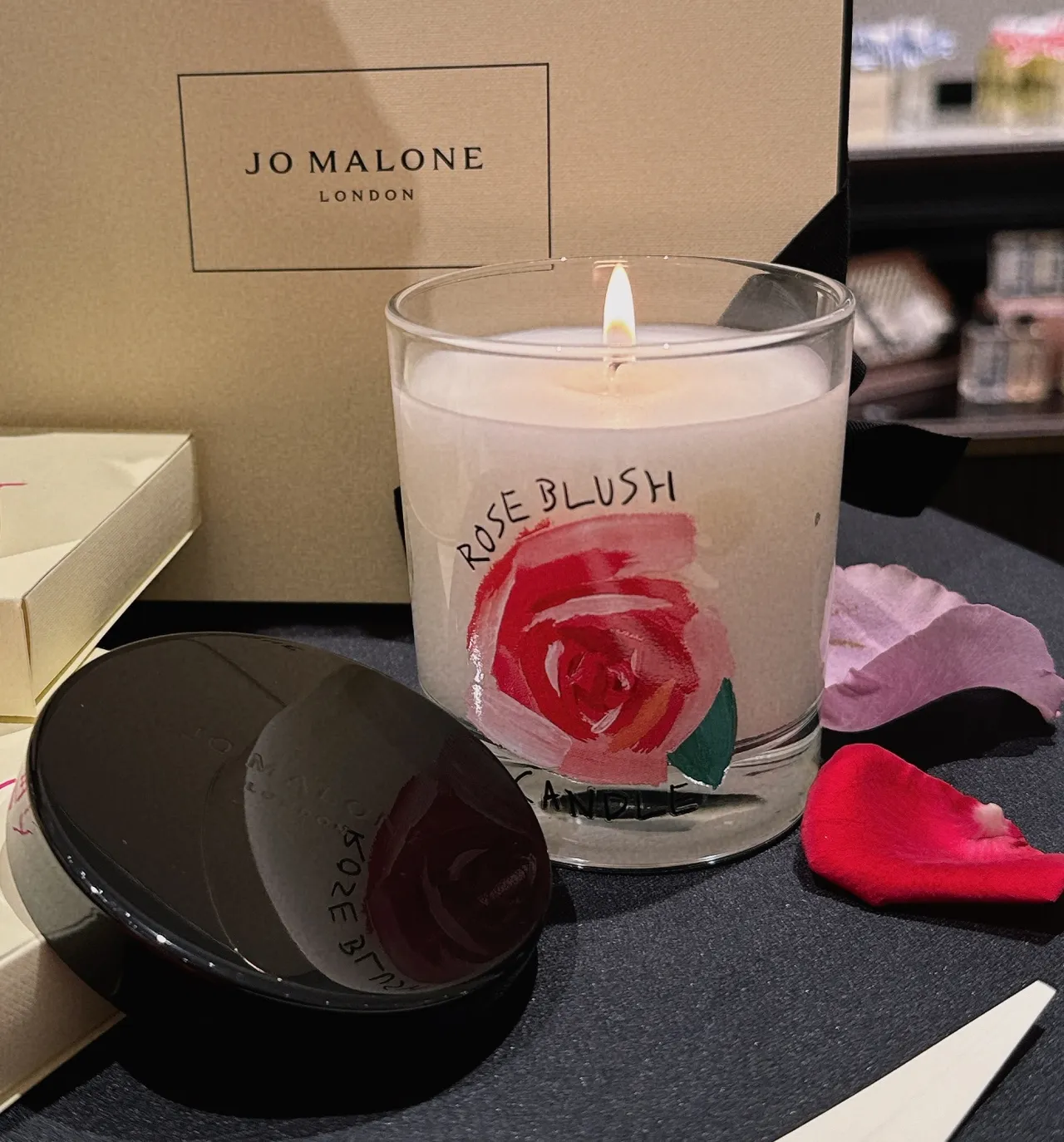 2024限量版胭紅玫瑰工藝蠟燭，200g／2950元。張家玲攝