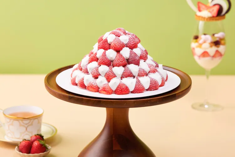 日日烘焙坊鮮草莓冰雪蛋糕。業者提供