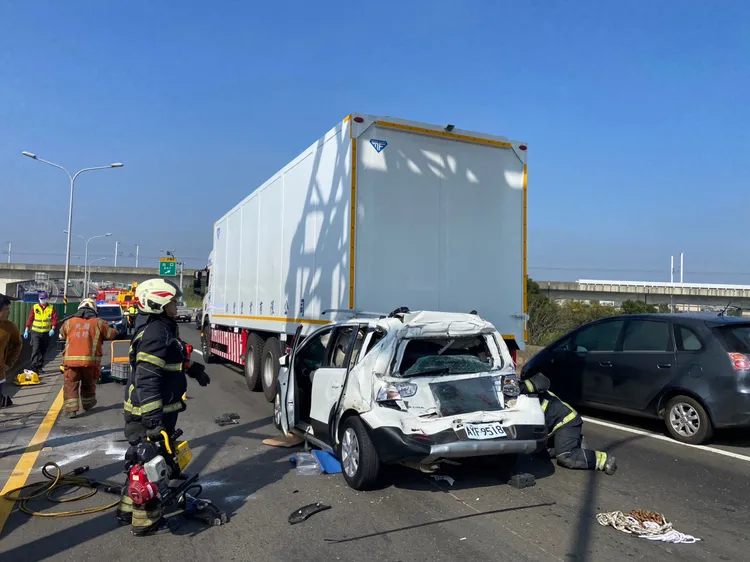 車禍現場。楊梅警分局提供