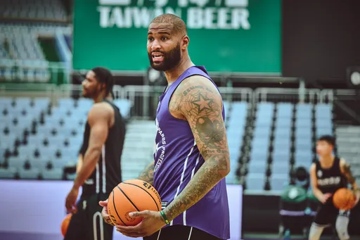 NBA球星「表弟」無時差投入雲豹練球！這點讓蔣淯安大開眼界