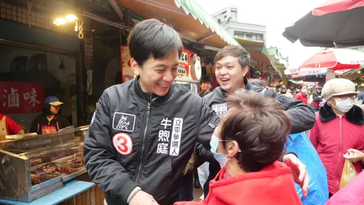 鄭運鵬受學倫案所累選戰2連敗　牛煦庭挑戰成功！擊退立委連任之路