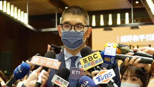 國家級警報誤稱衛星「飛彈」！他酸蕭美琴「教教國防部英文」　曝民進黨目的