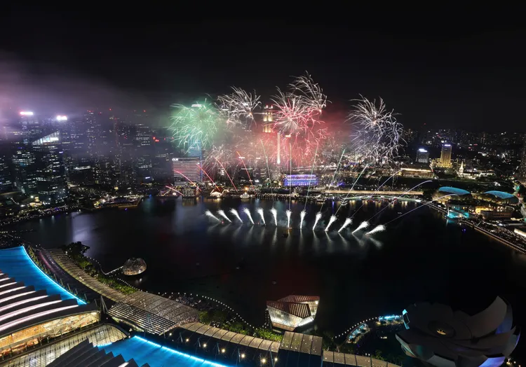 新加坡煙火吸引外地遊客前來。路透社