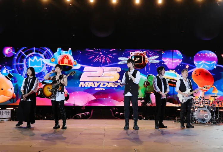 五月天陪伴歌迷倒數。相信音樂提供