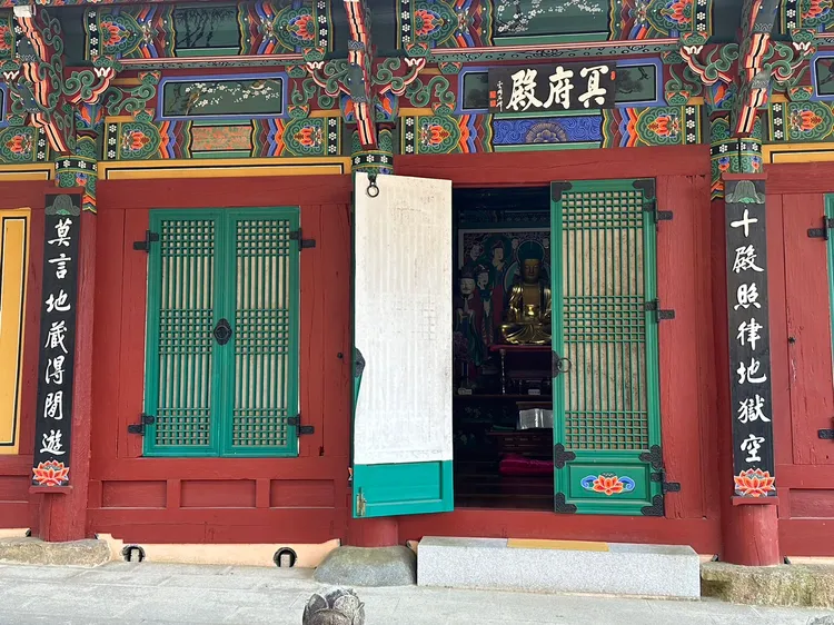 雙蹊寺。陳怡文攝