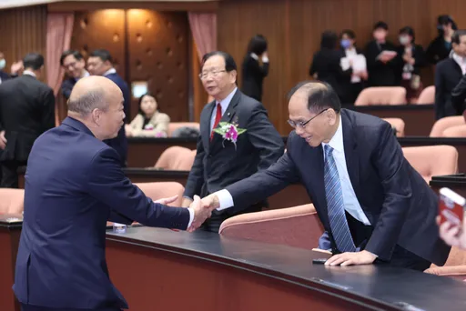 游錫堃敗選請辭立委！　韓國瑜：願把院長辦公室讓給他