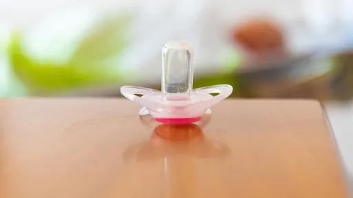 偷5嬰孩奶嘴「帶回去吸安撫自己」 23歲男被判囚14個月