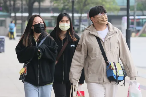 今變天!下雨降溫地區曝 明起暖如春「這天起」又有冷空氣