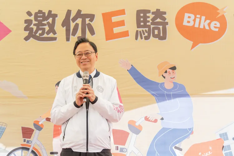 YouBike 2.0E電輔車正式啟用　張善政認為,市民通勤省時更便利。桃園市府提供