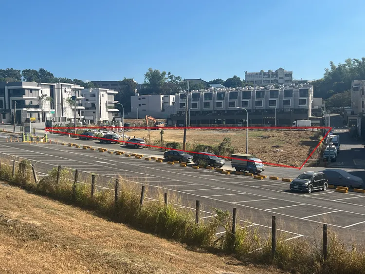 台灣金聯透過高雄市土地標售案購入小港區與三民區土地，持有數年後轉售大賺價差數億元。葉家銘攝