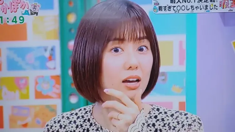 「Ctrl+↓」快捷鍵技巧，讓花了9小時探索Excel的山崎夕貴忍不住掩嘴露出震憾表情。翻攝自社群X(推特)「タムトモ」