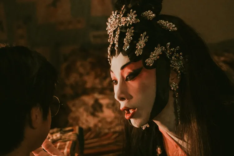 白靈強調這個劇本很特別。車庫提供