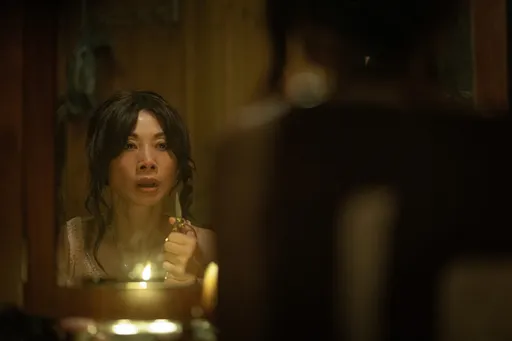 白靈薄紗踩紅毯胸前有亮點 天才童星驚曝被她嚇哭