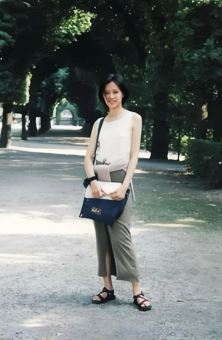 胡采蘋24歲時的照片曝光，引發網友關注。取自胡采蘋粉專