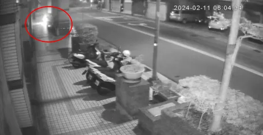 初二清晨連續縱火機車 67歲男留現場觀察遭警逮捕