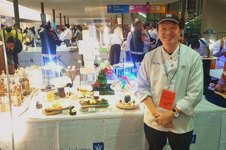 王先正老師獲西點藝術（Pastry Arts )銅牌。高餐大提供