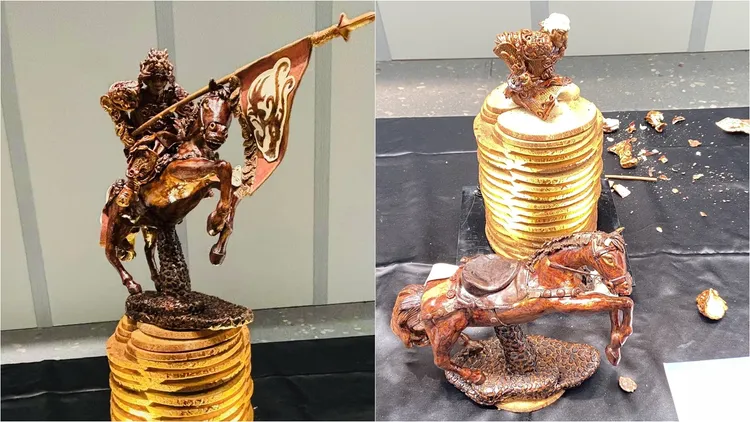 作品「一馬當先 龍年行大運」被民眾撞壞，但仍能獲評審青睞，拿下銀牌。高餐大提供