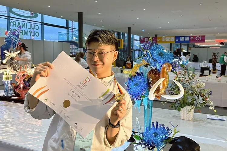 梁立霆獲得拉糖藝術工藝（Pastry Artistic Sugar D2)銅牌。高餐大提供