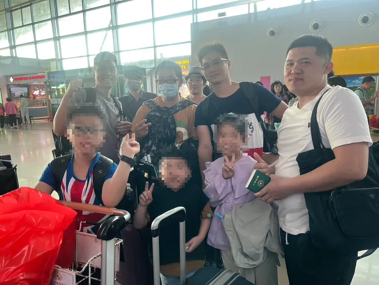 在富國島被丟包的旅客昨天、今天陸續返台，今天上午旅客到機場準備搭機回台。旅客提供