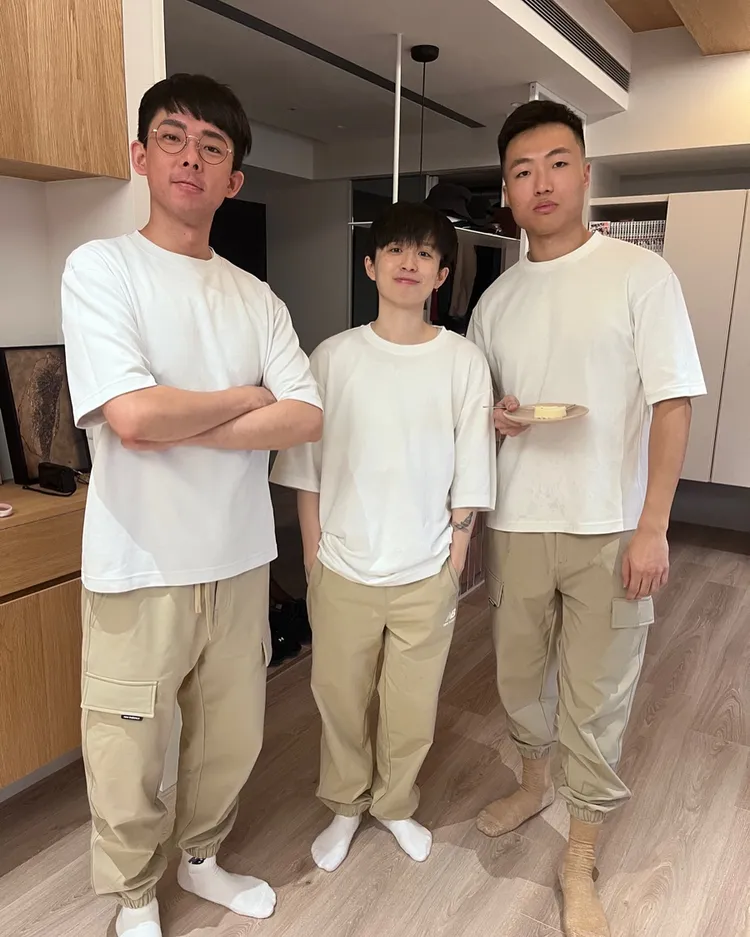 HOOK拍片7年，頻道累積147萬追蹤，左為阿滴、右為黃大謙。取自HOOK臉書